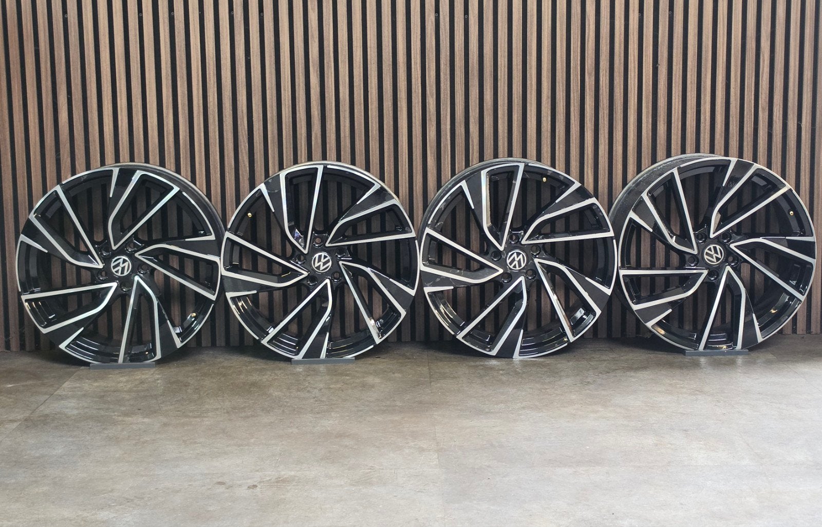 19" Adelaide look Velgen 5x112 Pastop Volkswagen Golf Caddy, Kormetal, Gebruikt, Velg(en), Kormetal