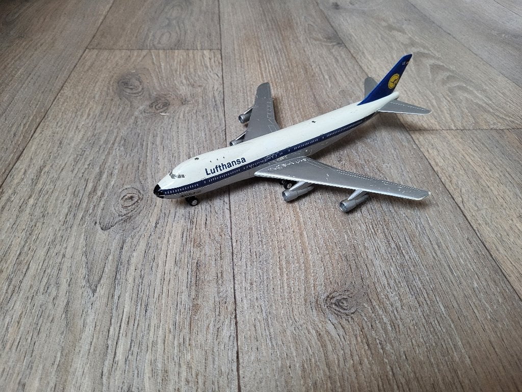 Boeing 747 vliegtuigmodel Lufthansa Duitsland Schuco nr 1025, Ophalen of Verzenden, Gebruikt