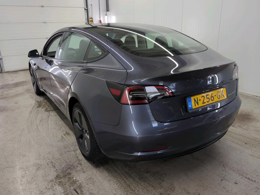 Tesla Model 3 Long-Range AWD 351pk 75 kWh 90,7% SoH FACELIFT, Auto's, Automaat, Gebruikt, Zwart, Origineel Nederlands