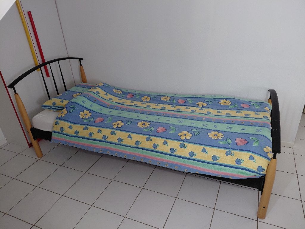 Extra lang 1 persoonsbed 100x220cm met bijpassend matras, Huis en Inrichting, Slaapkamer | Bedden, Ophalen, 100 cm, Eenpersoons