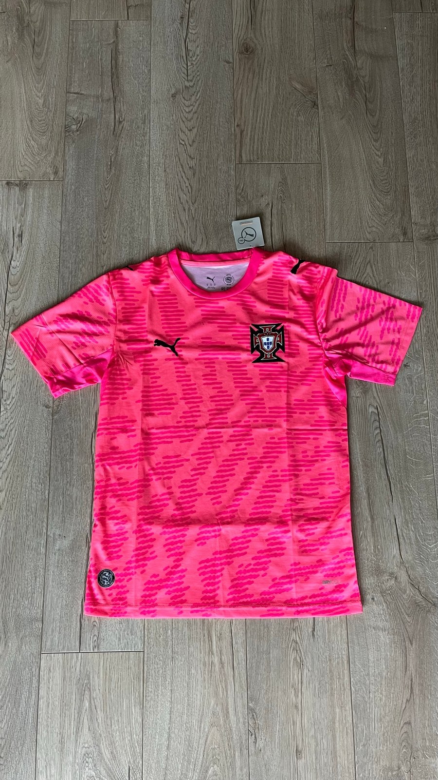 Portugal voetbalshirt Roze - Maat M&L, Maat 48/50 (M), Nieuw, Ophalen of Verzenden, Roze