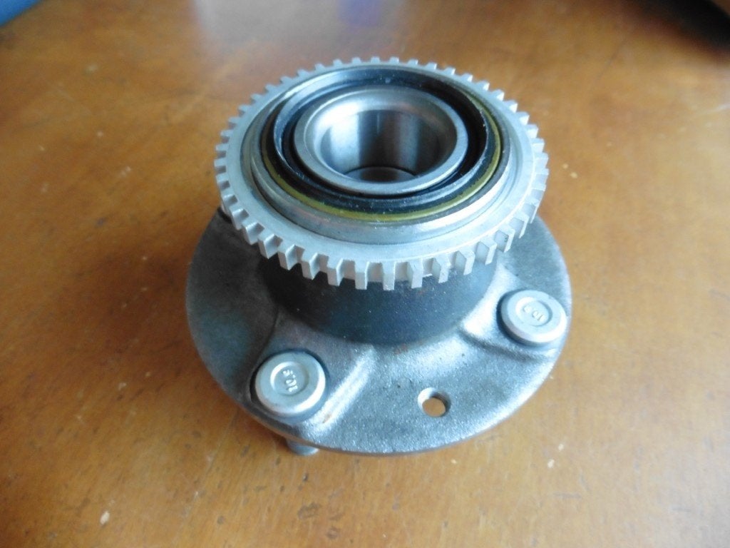 Wiellager Mazda 323 en MX-3, Auto diversen, Verzenden