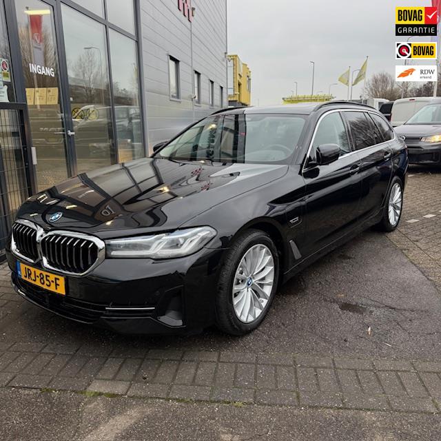 BMW 5-serie Touring 530e Business Edition Plus, 1998 cc, Achterwielaandrijving, Gebruikt, 4 cilinders