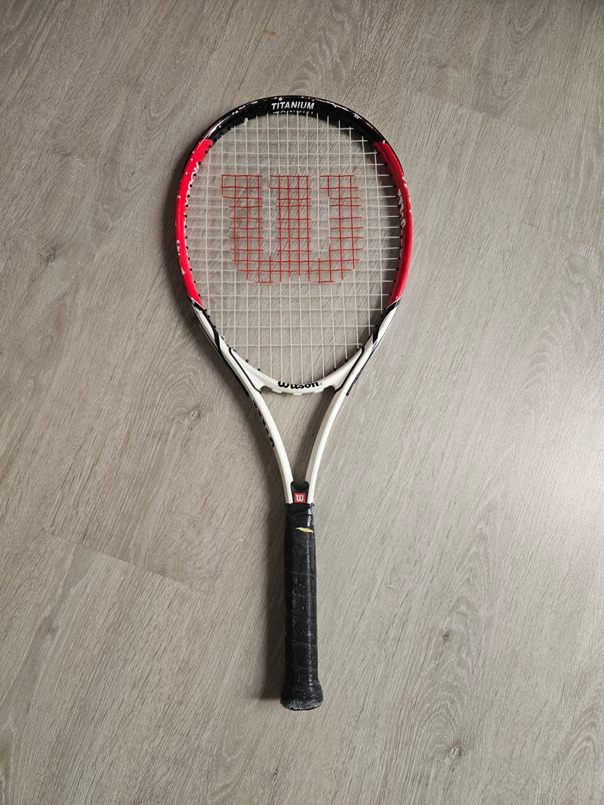 Profesionele Wilson Federer Titanium Tennisracket met hoes, Ophalen of Verzenden, Zo goed als nieuw, Racket, Wilson