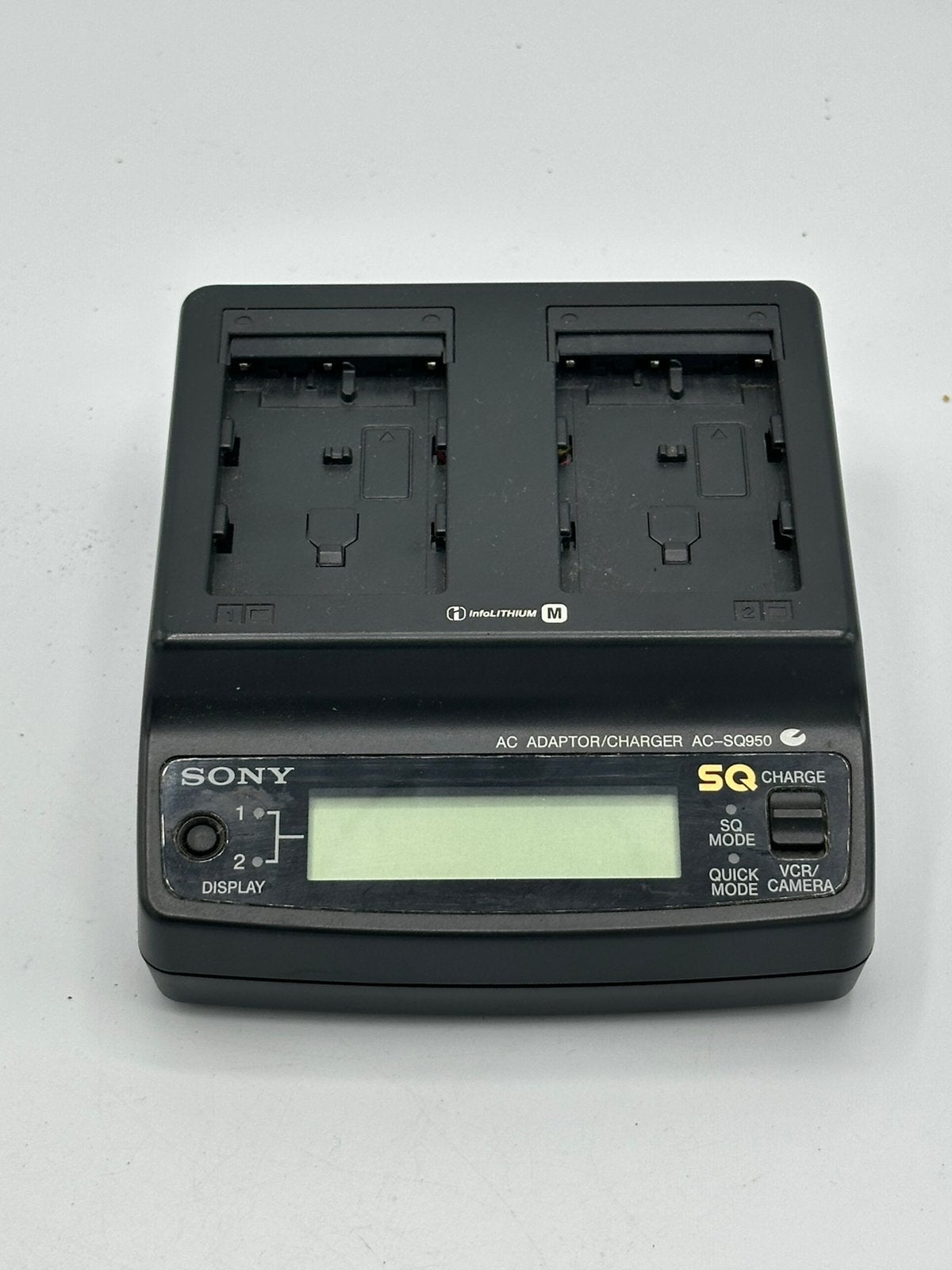 Sony AC-SQ950 AC Adapter/Oplader voor InfoLithium M, Ophalen of Verzenden, Gebruikt