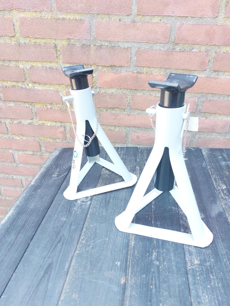 2x krik as steunen zo goed als nieuw prijs T.e.a.b, Ophalen of Verzenden, Zo goed als nieuw, Hydraulisch, Garagekrik