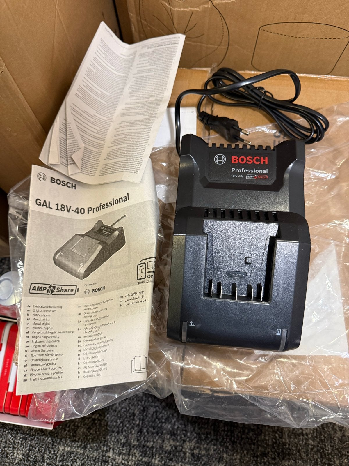 Bosch GAL 18V-40 Professional acculader, Ophalen of Verzenden, Nieuw, Overige typen, Bosch