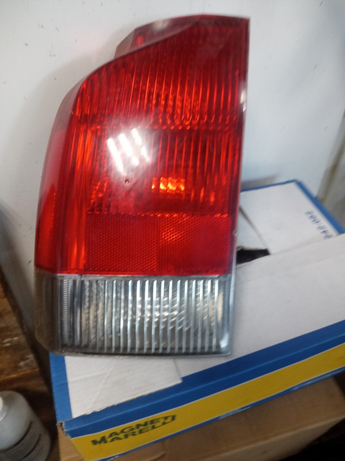 Volvo V70 linker achterlicht, Ophalen of Verzenden