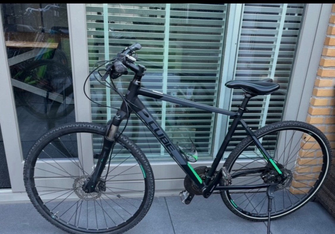 Cube mountainbike 28 inch, Fietsen en Brommers, 51 tot 55 cm, Ophalen of Verzenden, Zo goed als nieuw, Overige merken