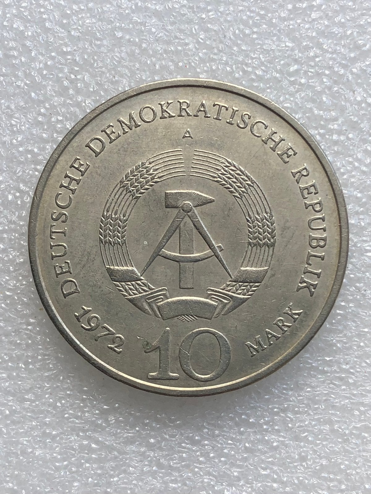 10 mark 1972, Buchenwald, Oost-Duitsland, DDR., Verzenden, Overige landen, Losse munt