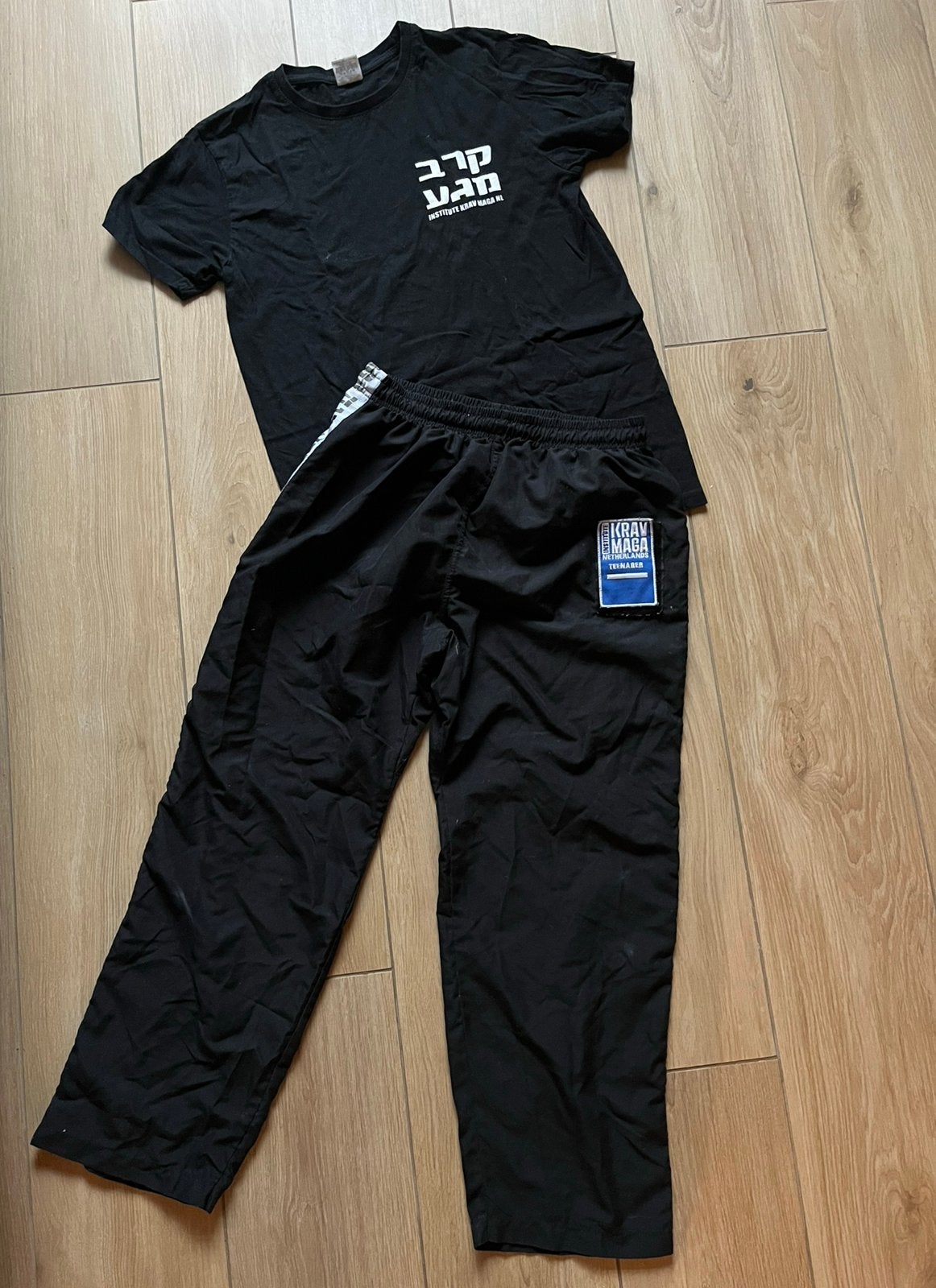 Krav Maga kleding - broek en shirt maat S, Zwart, Vechtsport, Ophalen of Verzenden, Zo goed als nieuw