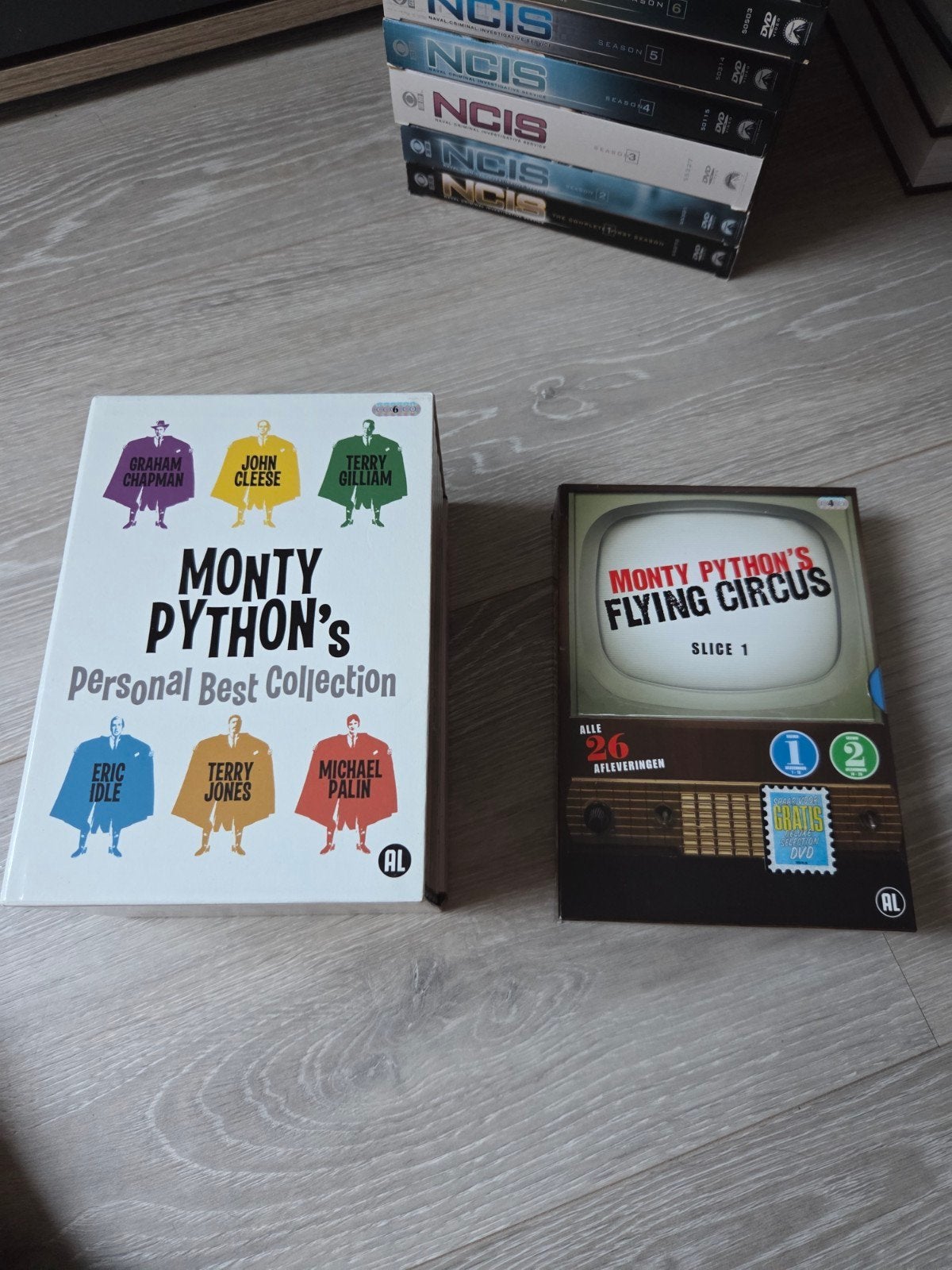 Monty Python Flying Circus - 2x boxset dvd boxen, Cd's en Dvd's, Dvd's | Tv en Series, Alle leeftijden, Ophalen of Verzenden, Zo goed als nieuw