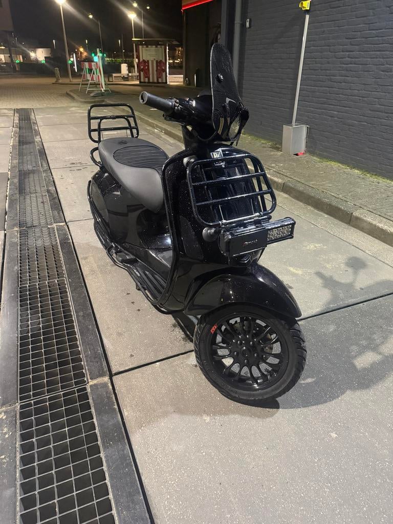 Vespa Sprint(Iget), Fietsen en Brommers, Scooters | Vespa, Ophalen, Gebruikt, Overige modellen, Maximaal 45 km/u