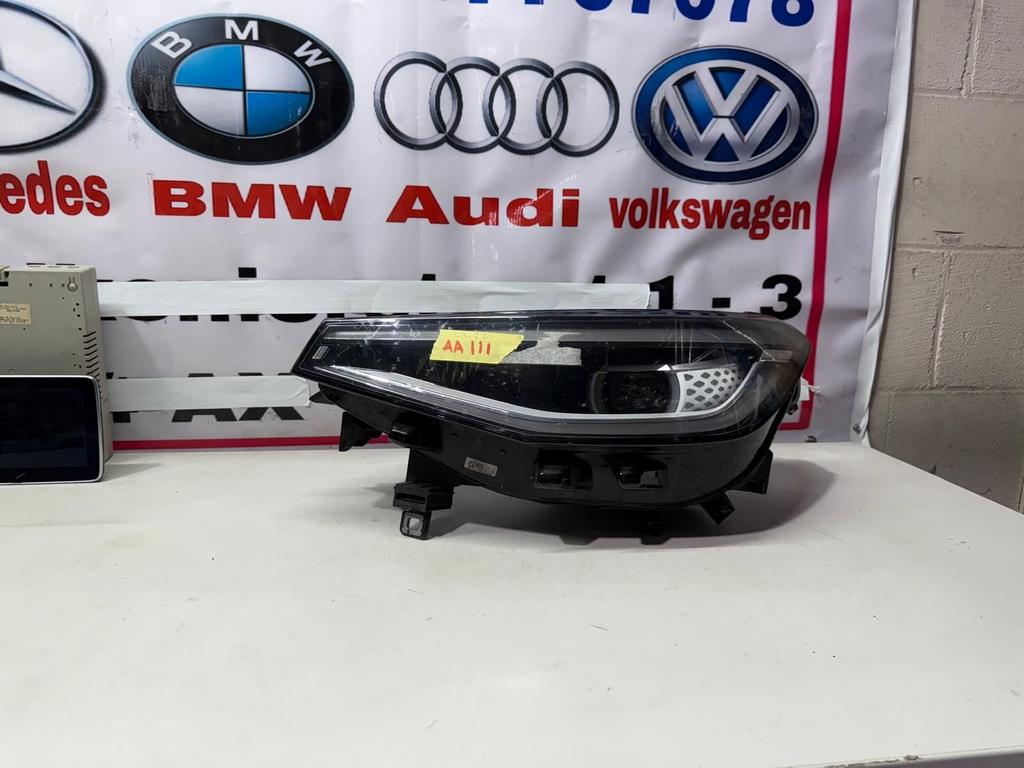 Volkswagen ID.4 Koplamp, Gebruikt, -, -, Ophalen of Verzenden
