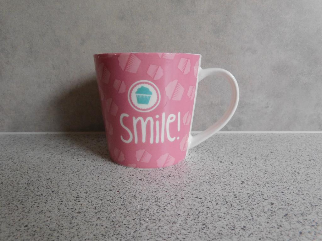 Mok Smile Lily's Favourites, Ophalen of Verzenden, Zo goed als nieuw, Overige stijlen, Kop(pen) en/of Schotel(s)