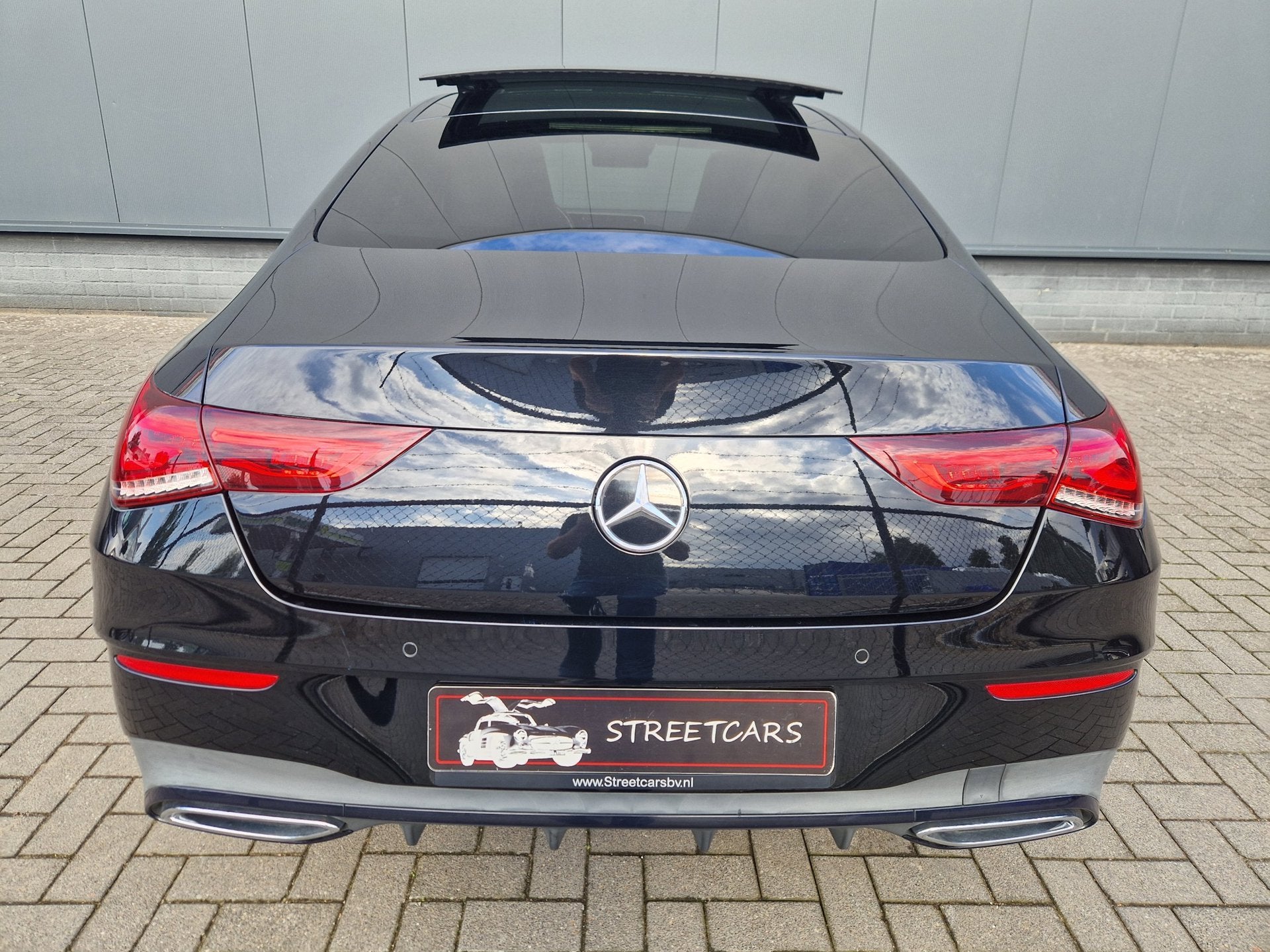 Mercedes-Benz CLA-klasse 200 Premium Plus AMG /Pano /360 cam, Auto's, CLA, Gebruikt, Euro 6, 4 cilinders