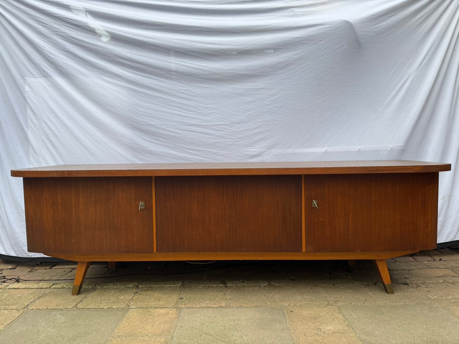 Vintage Mid-Century tv-meubel / laag dressoir, 100 tot 150 cm, Ophalen of Verzenden, Zo goed als nieuw, /