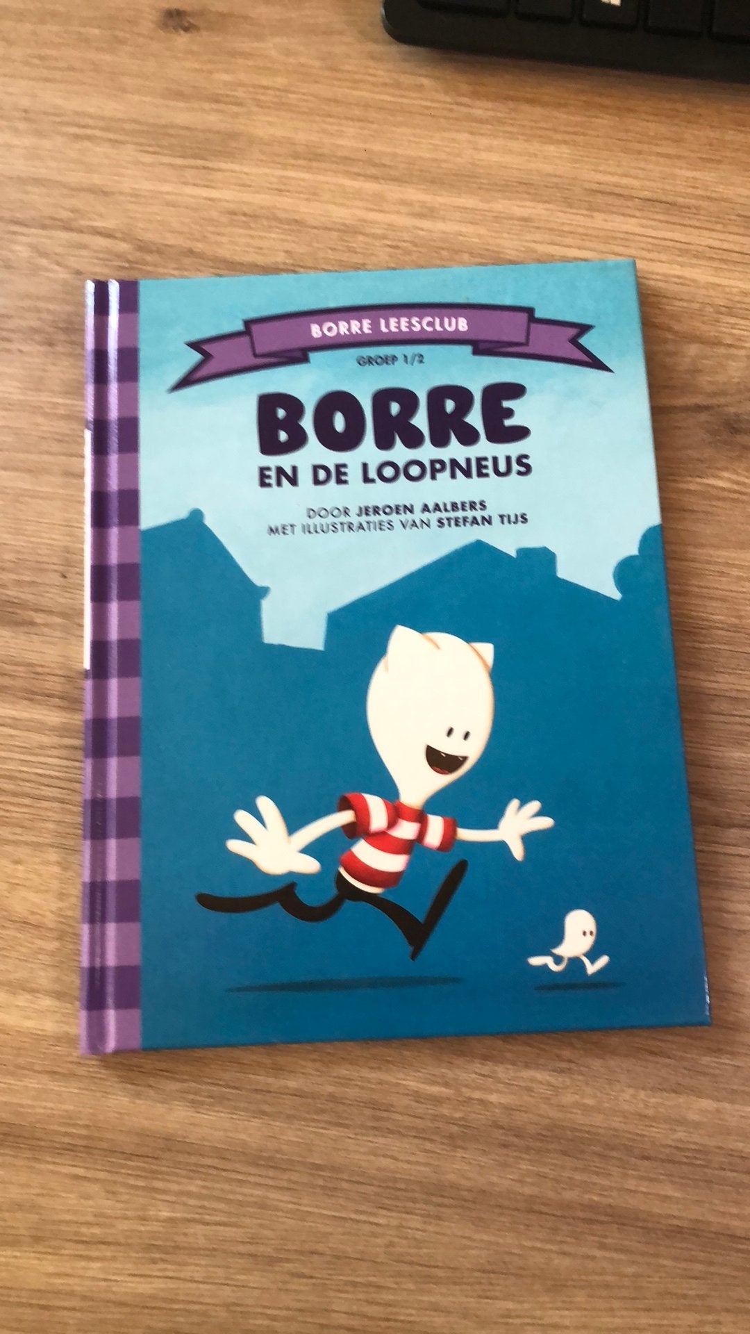 Jeroen Aalbers Borre en de loopneus, Fictie algemeen, Jongen of Meisje, Voorleesboek, 4 jaar