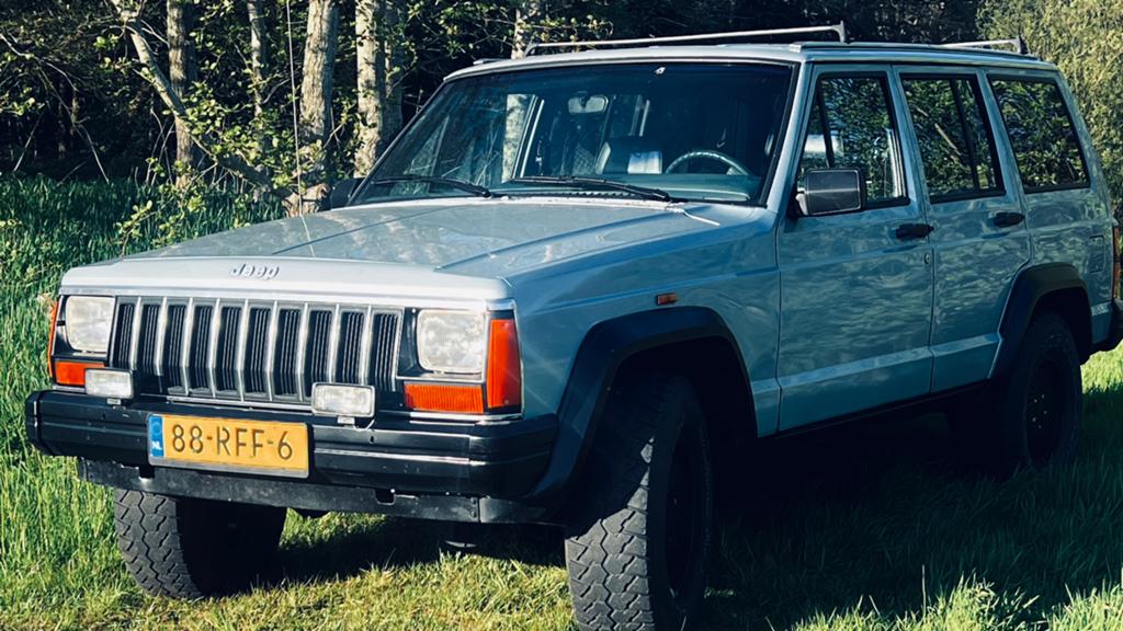Jeep xj, Auto's, Oldtimers, Particulier, 4x4, Jeep, Diesel, SUV of Terreinwagen, Handgeschakeld, Blauw, Blauw, Leder en Stof, Vierwielaandrijving