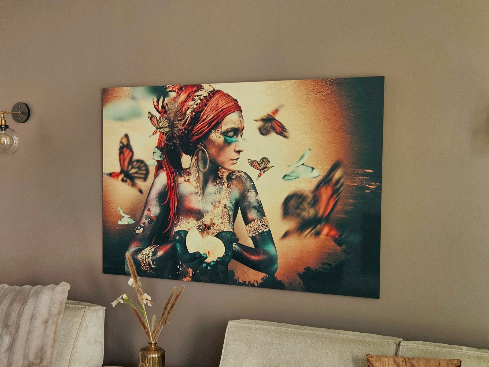 Kunstfoto van de vrouw met de vlinders; The Summon, Ophalen