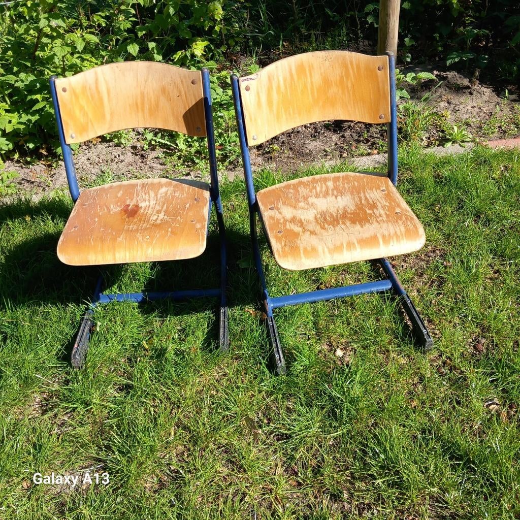 Set van 2 retro/vintage schoolstoelen - Gebruikt, Huis en Inrichting, Stoelen, Ophalen, Gebruikt, Twee, Overige kleuren