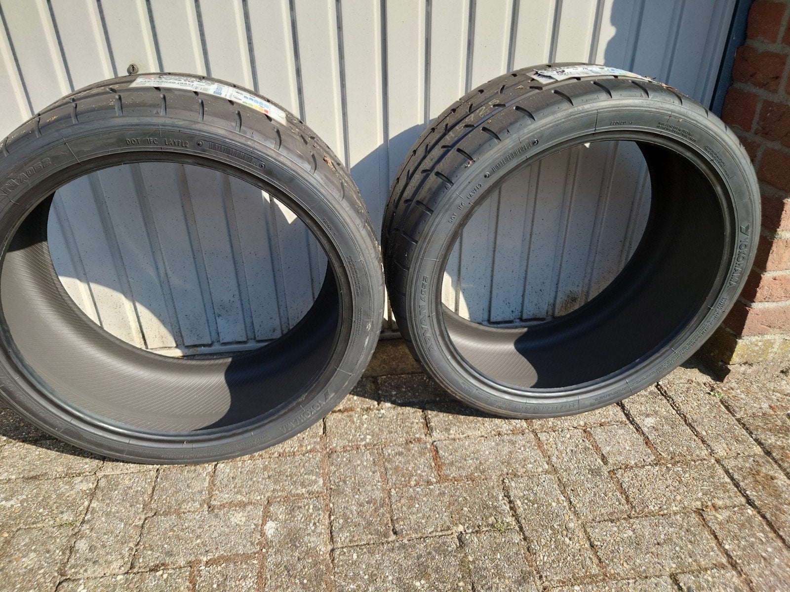Yokohama Advan ao52 banden 2x, Auto-onderdelen, Banden en Velgen, 245 mm, Nieuw, Ophalen of Verzenden, Band(en)