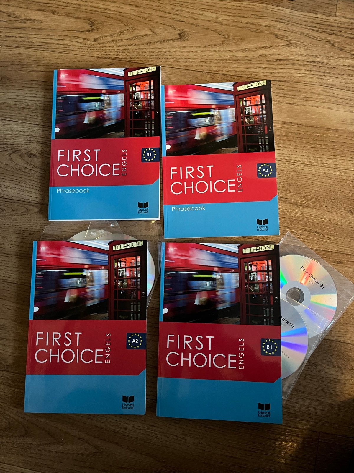 First Choice Engels A2/B1 Phrasingboek + CD's, Ophalen, Zo goed als nieuw