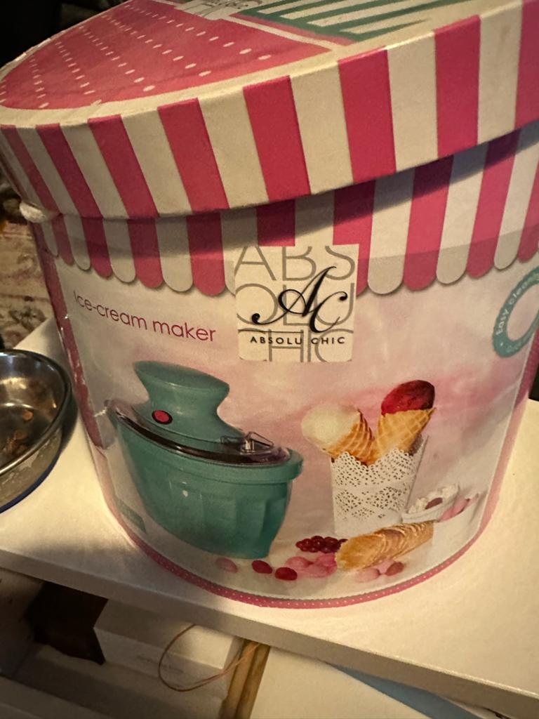 Absolu Chic IJsmachine - Zelfgemaakt ijs in een handomdraai, Ophalen, Zo goed als nieuw, Koelelement