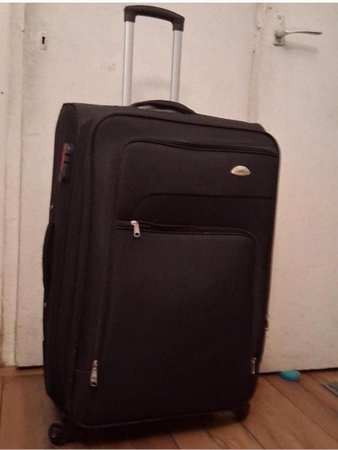 Te koop! Safi line merk reiskoffer/Baggage., Ophalen
