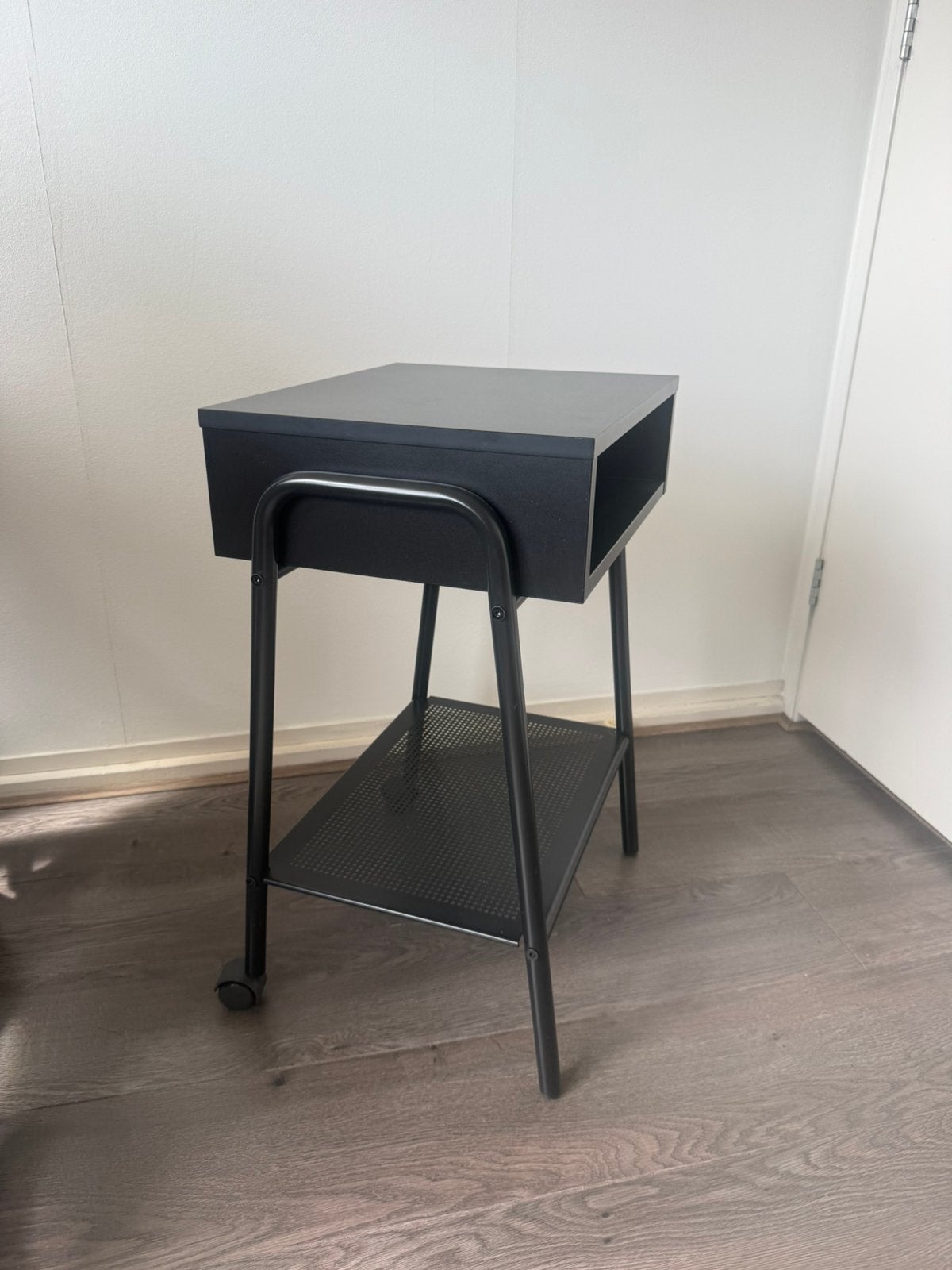 SETSKOG nachtkastje, Ophalen, Gebruikt, 45 tot 65 cm, 55 tot 70 cm