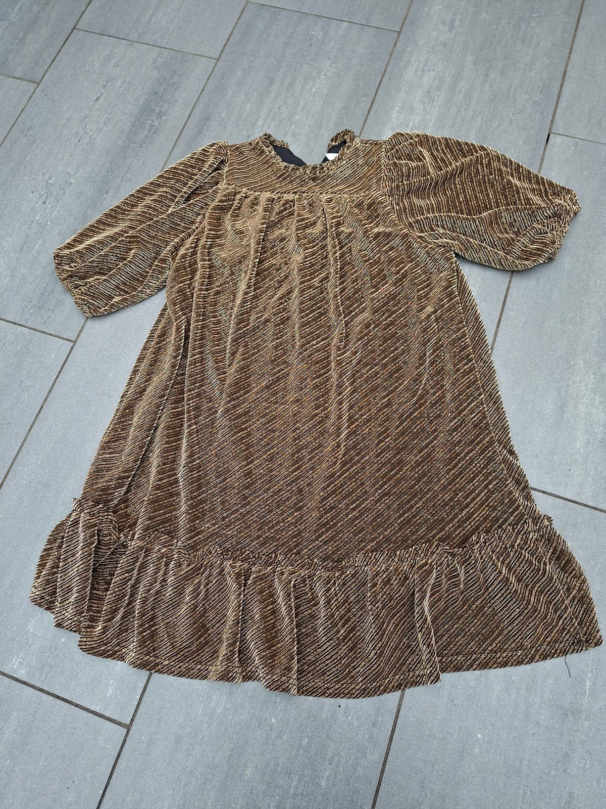 jurk in goud en zwart maat 152 merk Name it, Meisje, Ophalen of Verzenden, Zo goed als nieuw, Jurk of Rok