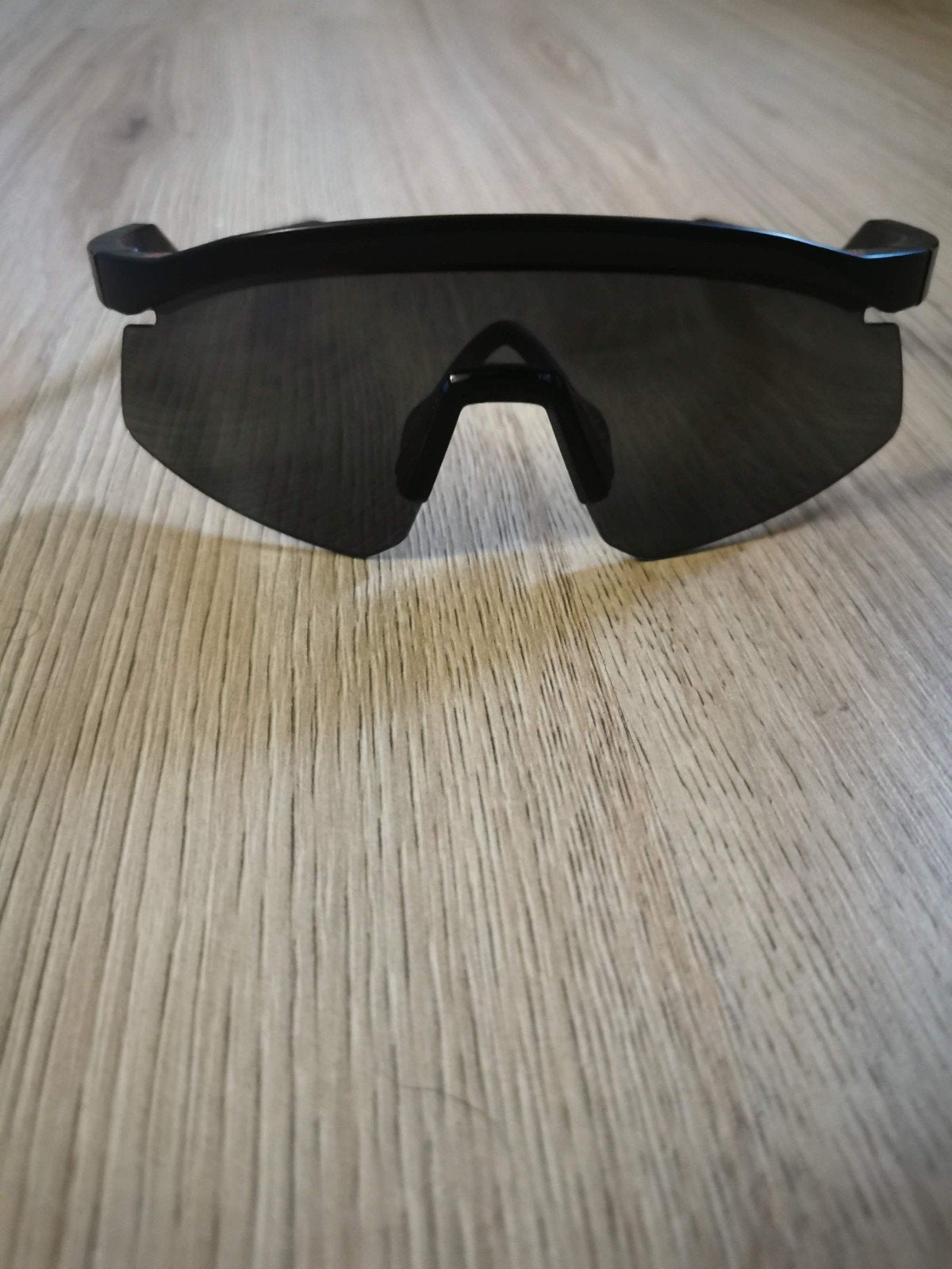 Oakley sunglasses new, Ophalen of Verzenden, Zo goed als nieuw, Oakley