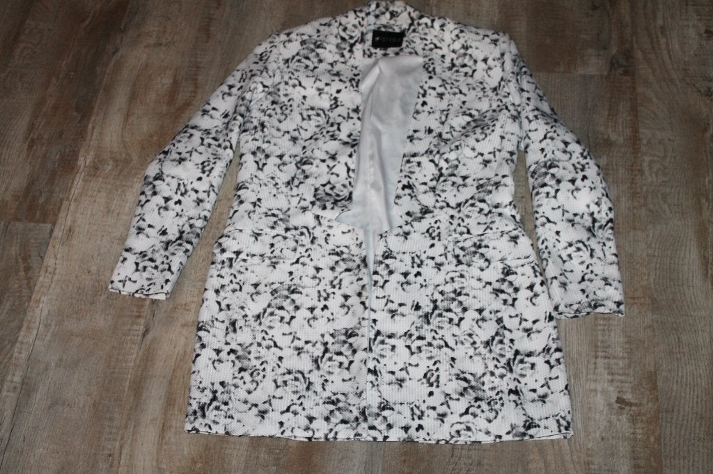 Fraaie blazer voor een dame, Maat 38/40 (M), Supertrash, Wit, Ophalen of Verzenden