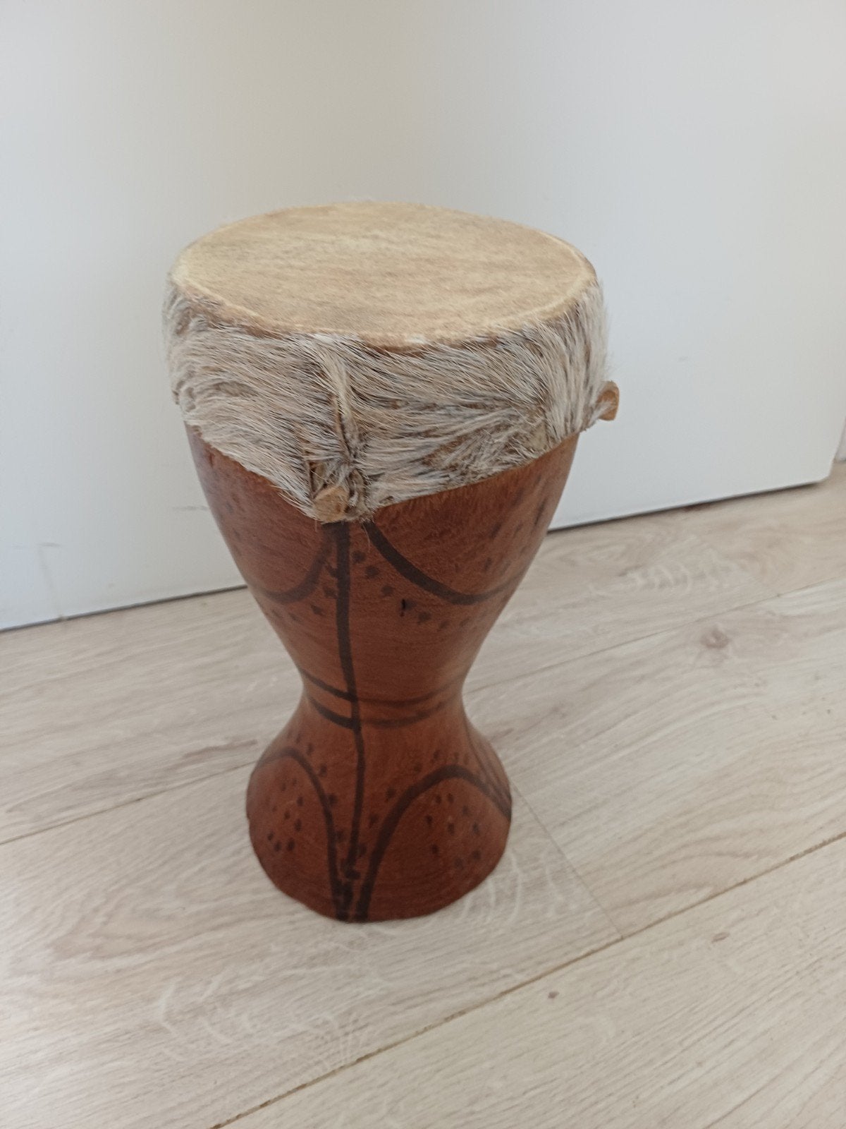 Mooie houten trommel (djembe), Ophalen, Zo goed als nieuw, Trommel