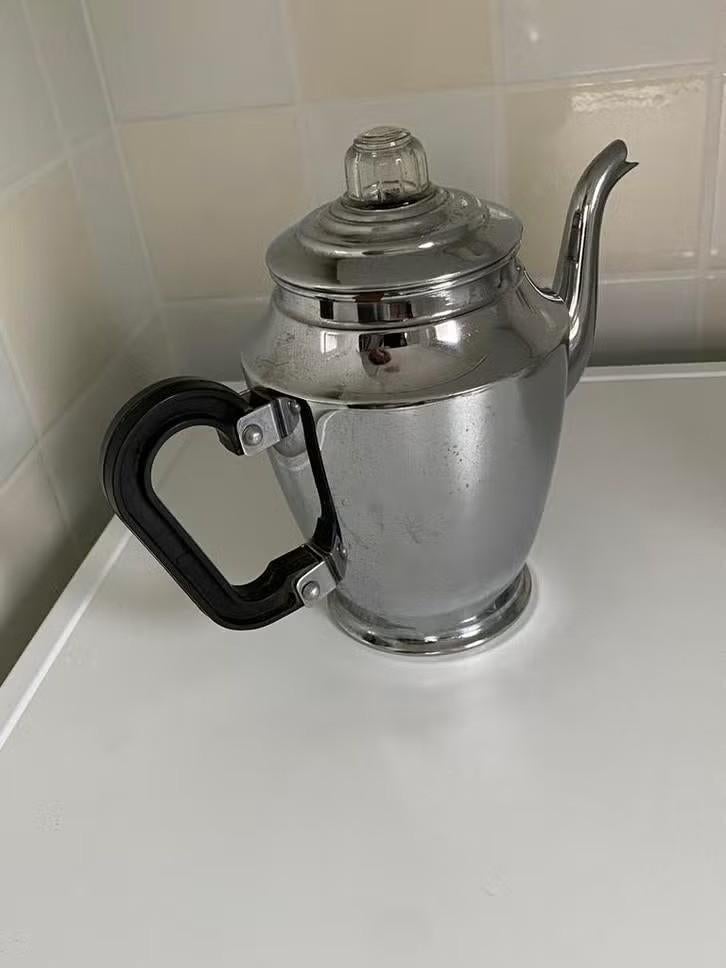 Antieke theepot van C&K Tiel Holland, Ophalen of Verzenden