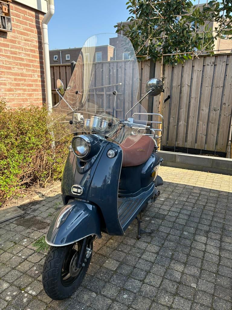 Santini San Remo scooter, Ophalen, Gebruikt, Benzine