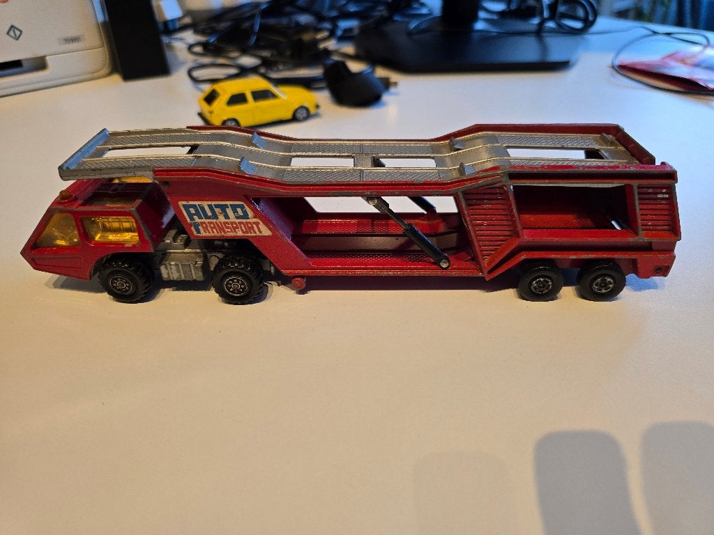 K-10 car transporter Matchbox super king, Hobby en Vrije tijd, Modelauto's | Overige schalen, Ophalen of Verzenden, Gebruikt, Auto