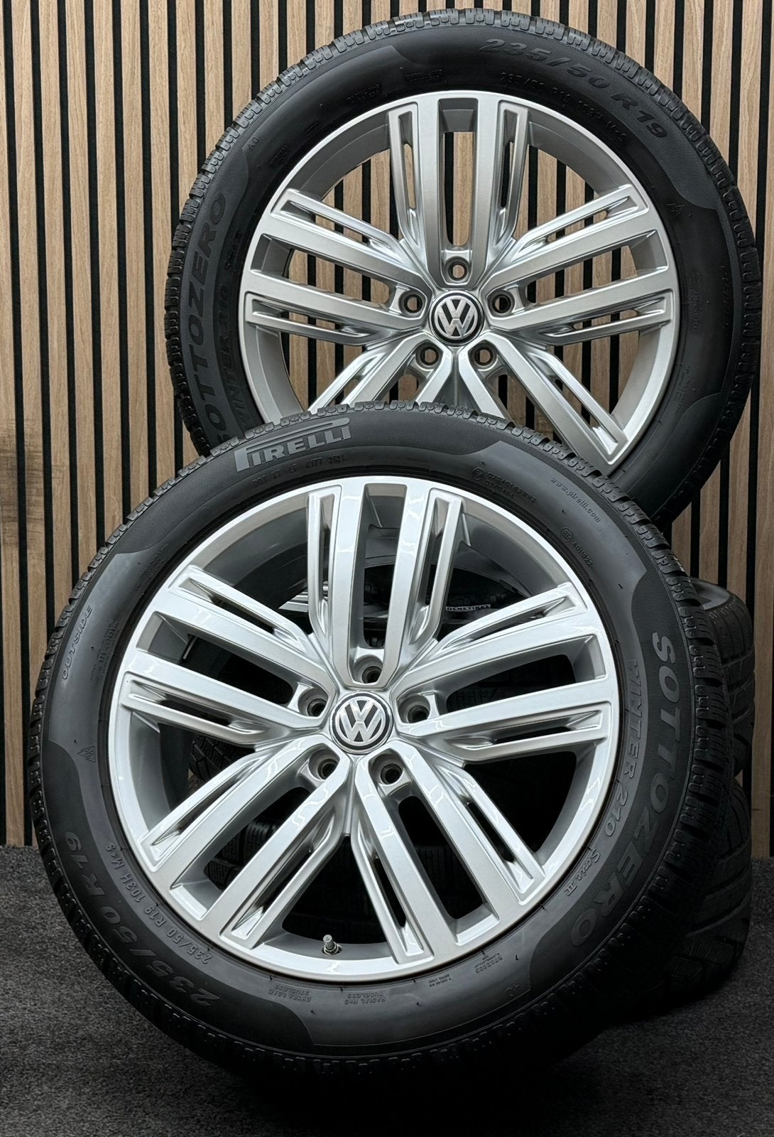 WINTER! Originele 19 inch VW Tiguan Auckland 5x112 Pirelli, Auto-onderdelen, Banden en Velgen, ., Banden en Velgen, Winterbanden
