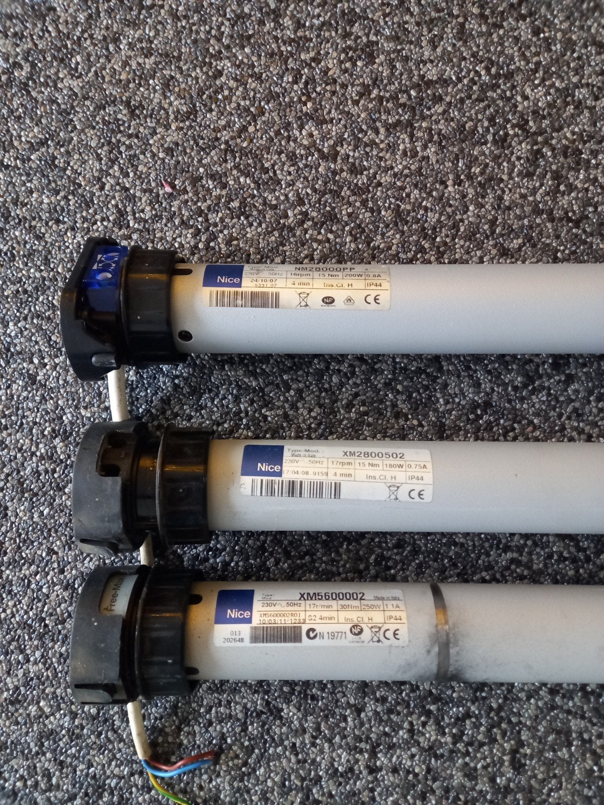 nice rolluikmotors buismotor, Ophalen of Verzenden, Wit, Minder dan 100 cm, Minder dan 100 cm