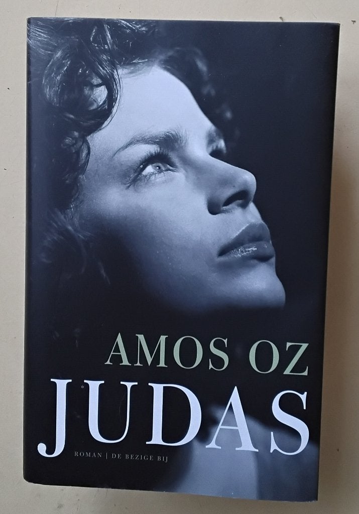 Amos Oz. Judas en andere titels., Ophalen of Verzenden, Zo goed als nieuw, Amos Oz
