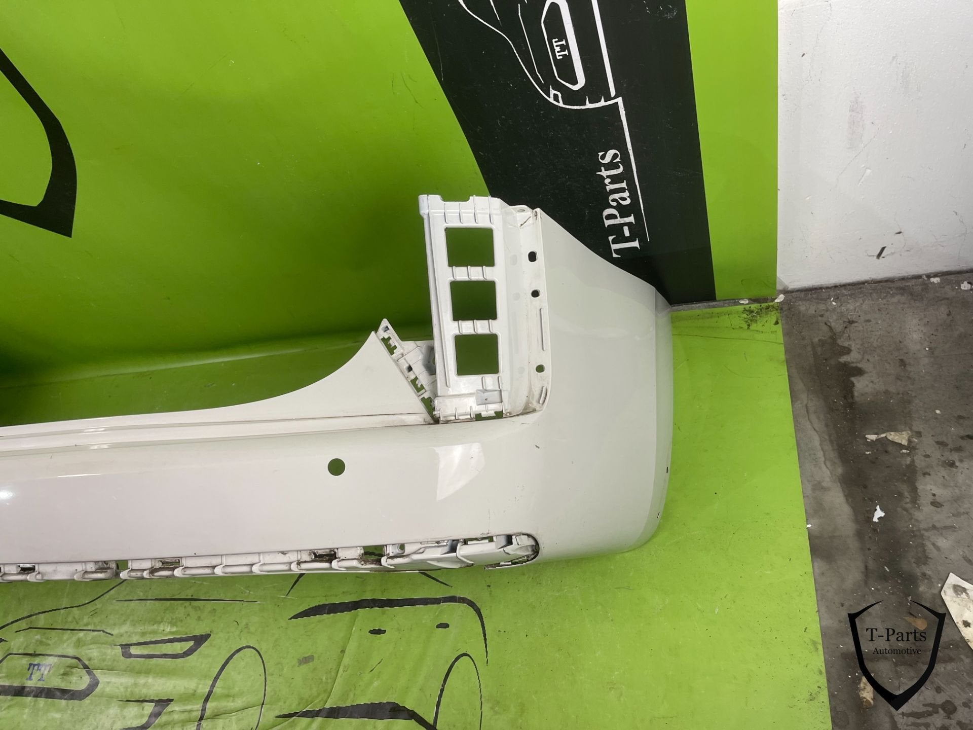 hyundai staria achterbumper bumper 86611cg600, Info@fabrikant.eu, Fabrikantstraat 1
1000 AA  Amsterdam, NL, Ophalen of Verzenden