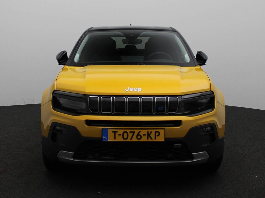 Jeep Avenger Summit 54 kWh | NAV | Carplay | CAM | PDC | ECC, Auto's, 12 maanden, Zwart, Adaptive Cruise Control, Origineel Nederlands