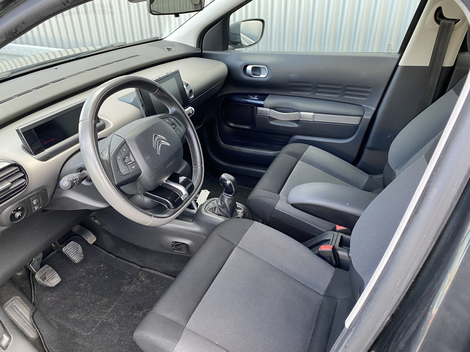Citroën C4 Cactus 1.2 PureTech Shine Clima, CC, Navi, LED-d, Voorwielaandrijving, Stof, Gebruikt, 1199 cc