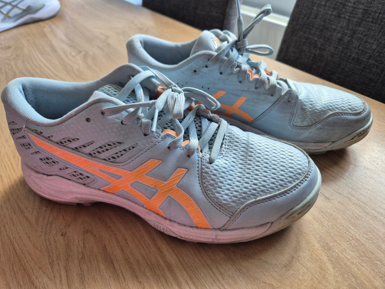 Asics hockey schoenen maat 39, Ophalen, Gebruikt, Schoenen