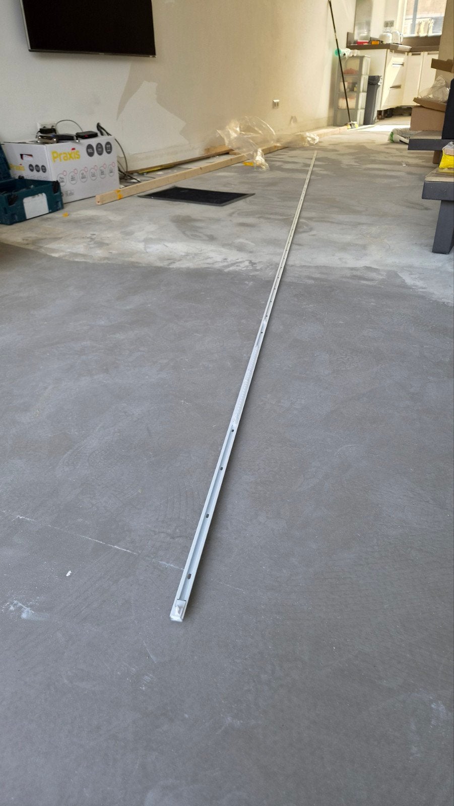 Nieuw Gordijnrail / Gordijnroede in stucbaar- Wit, 504,5 cm, Ophalen of Verzenden, Zo goed als nieuw, Wit