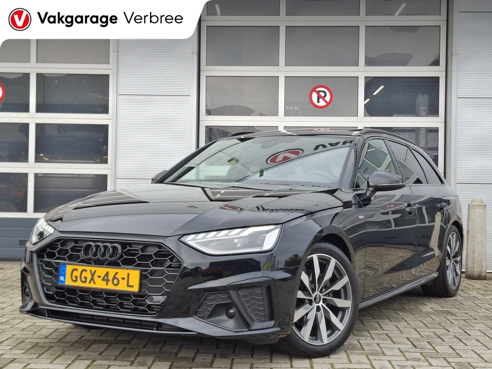 Audi A4 Avant 35 TFSI S-line edition Competition | Navigatie, Gebruikt, 4 cilinders, Origineel Nederlands, Hybride Elektrisch/Benzine