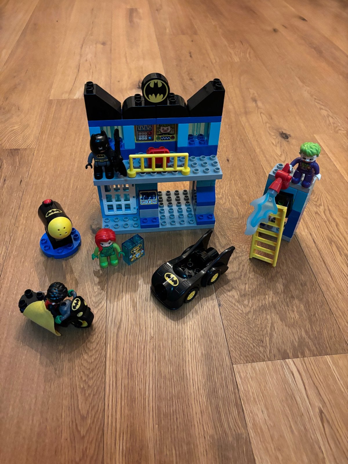 Duplo #10842 Batcave Challenge, Ophalen of Verzenden, Zo goed als nieuw, Duplo