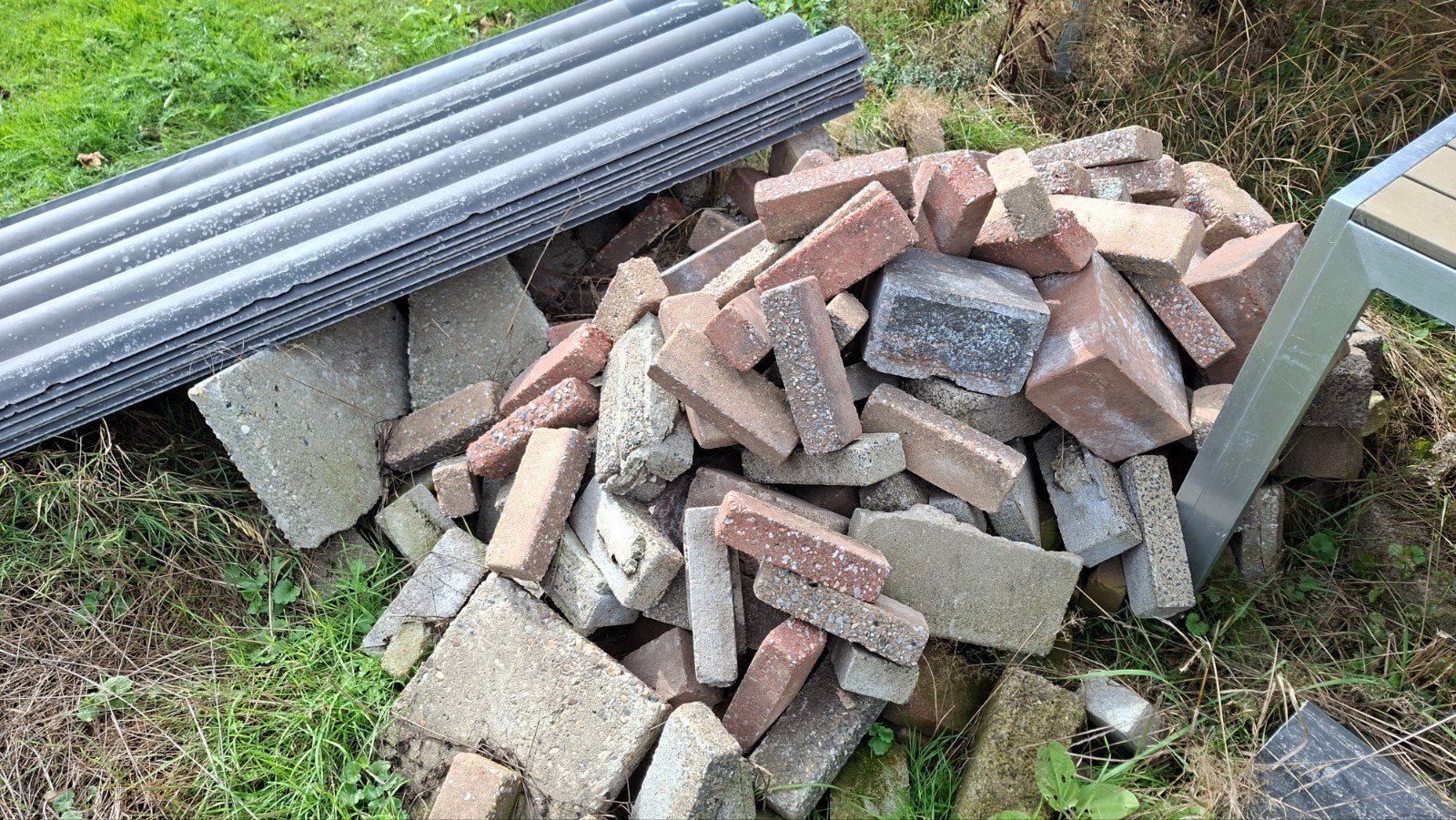 Stenen en andere materialen, Doe-het-zelf en Verbouw, Ophalen, Gebruikt, 15 m² of meer, Dakpannen