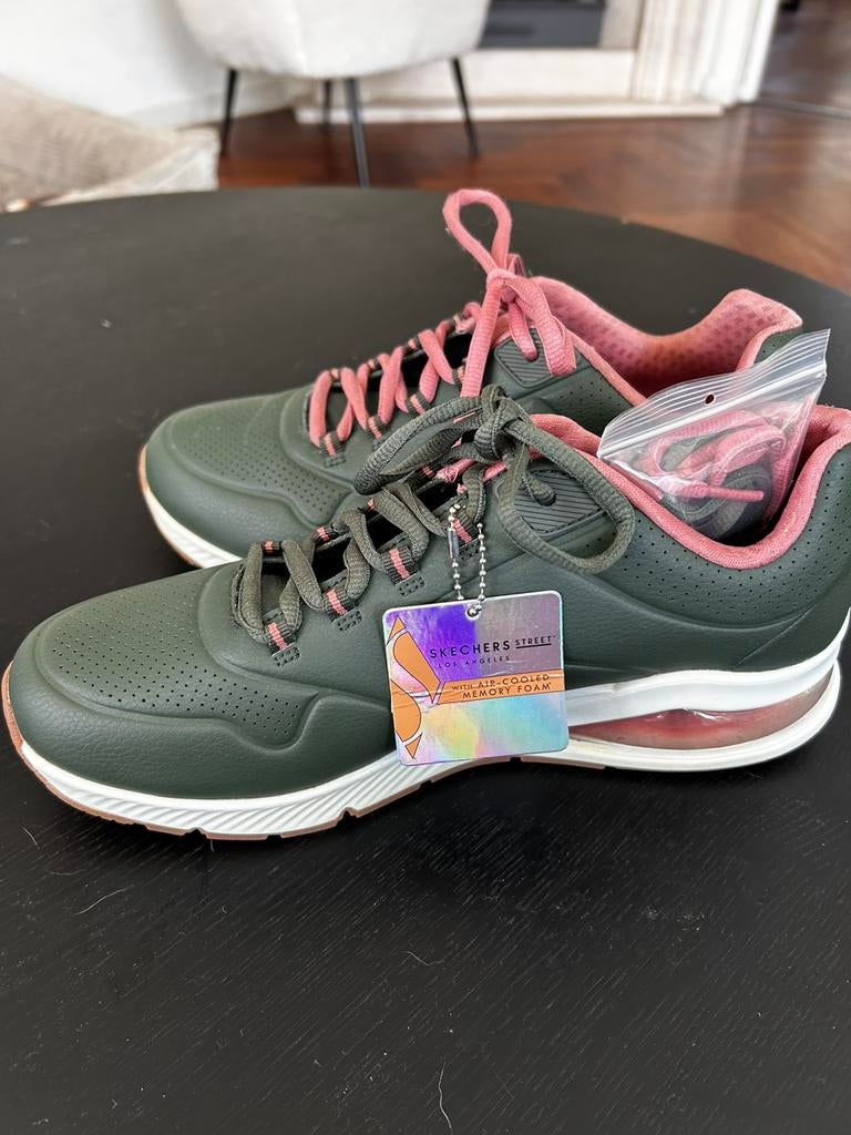 Skechers memory foam maat 40, Ophalen of Verzenden, Zo goed als nieuw, Groen, Sneakers of Gympen