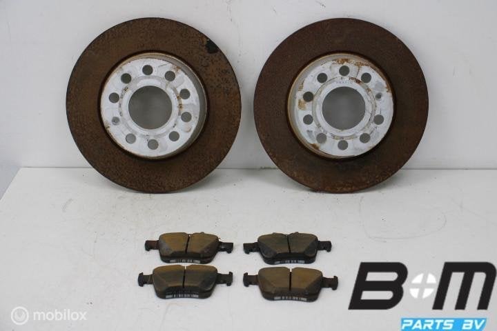 Set schijven + blokken achterzijde VW Golf 7 1K0615601AA, Auto-onderdelen, Gebruikt